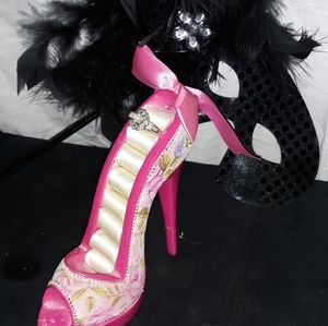 Silver [925] Ring w/ Cubic Zirconias